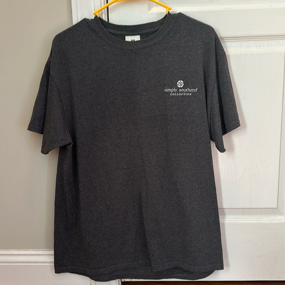 Simply southerns shirt, grey, worn but like new, size large!!